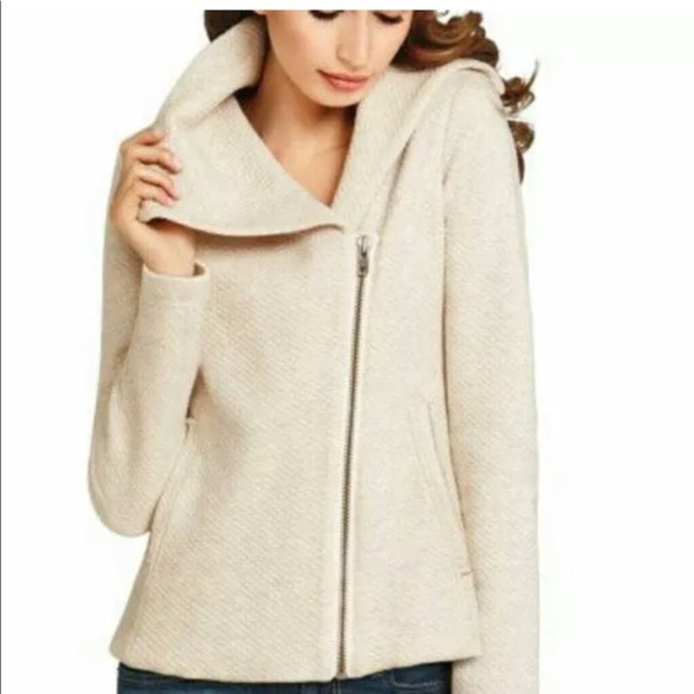 CABI Quilted Ryder Moto Jacket Cream Zip Up